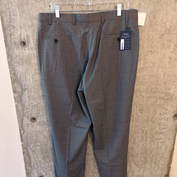 Ralph Lauren Mens 36x30 Medium Gray Plaid Dress Pants Comfort Flex Flat Front - Picture 2 of 12